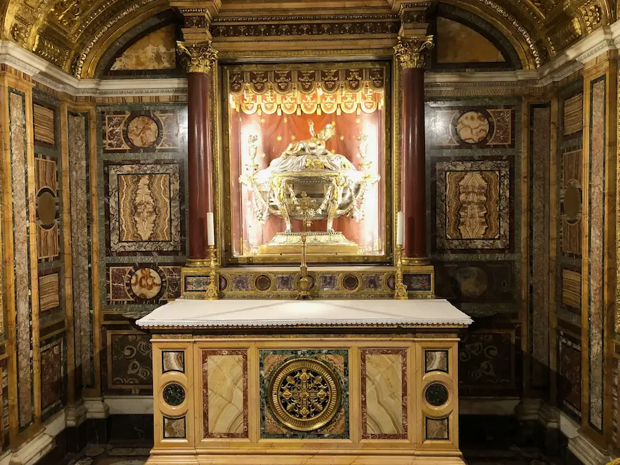 Via Crucis - Relics of Christ Tour 1 Relics in St Mary Major