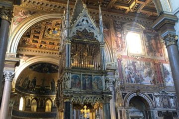 Christian Tours - Early Christianity Relics at St John Lateran Basilica Rome