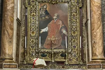 Chapel and tomb of Saint Philip Neri beneath his mosaic altarpiece at Chiesa Nuova in Rome