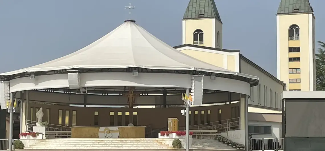 Medjugorje orientation tour at St James’s Church, featured in the Our Lady of Medjugorje pilgrimage package