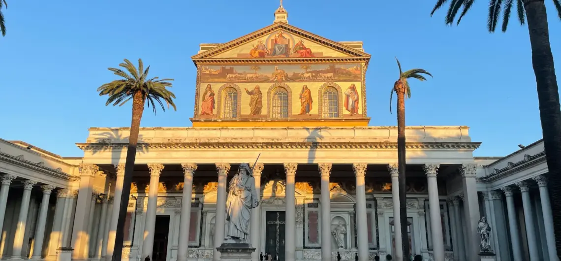 Catholic Rome in 1, 2, 3 or 4 Days: Pilgrimage Planner 41 Sunlit facade and courtyard of St Paul Outside the Walls, Rome